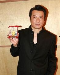 石修个人资料,影视界多面手，才华横溢的演艺人生